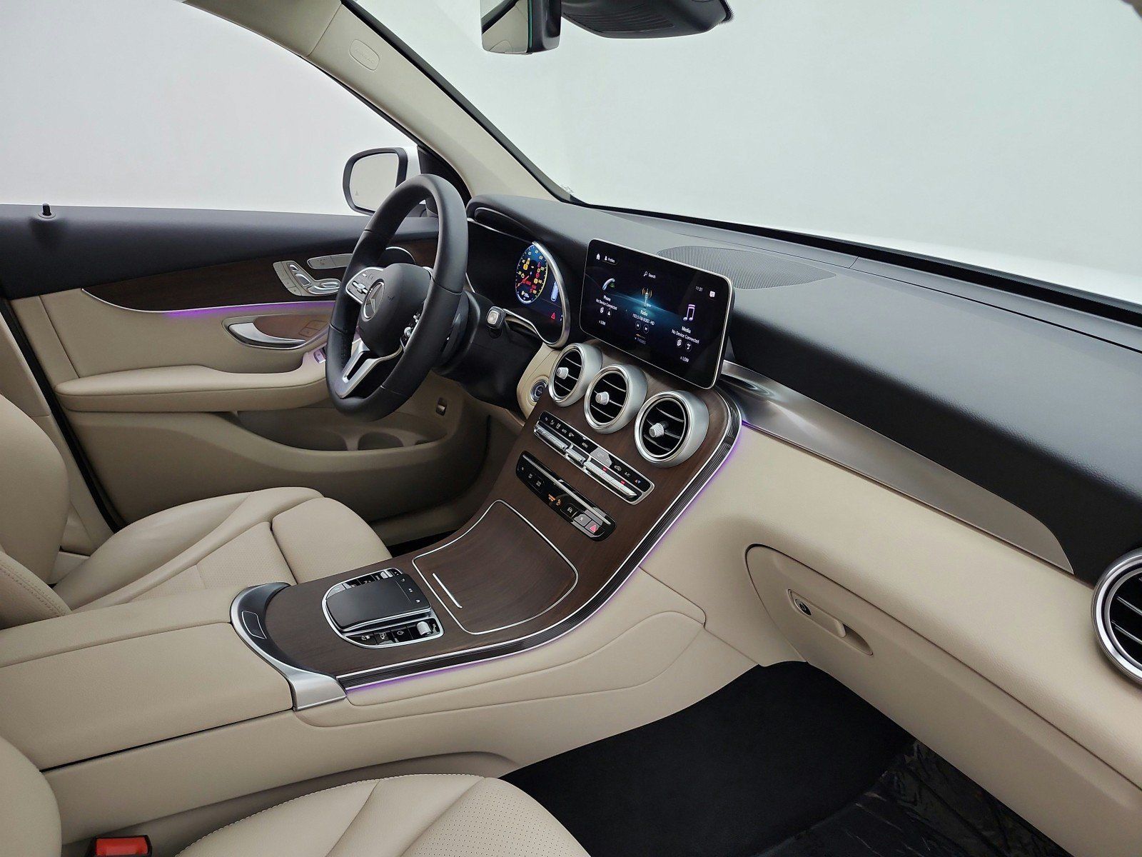 Used 2022 Mercedes-Benz GLC 300 image 21