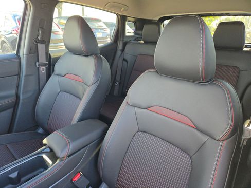 New 2026 Nissan Kicks SR FWD image 9