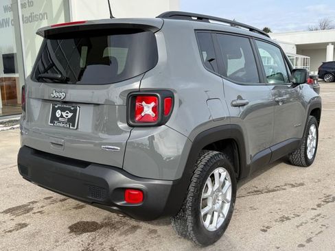 Used 2020 Jeep Renegade Latitude w/ Cold Weather Group image 3