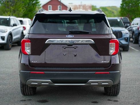 Certified 2022 Ford Explorer XLT w/ Equipment Group 202A AWD/4WD image 6