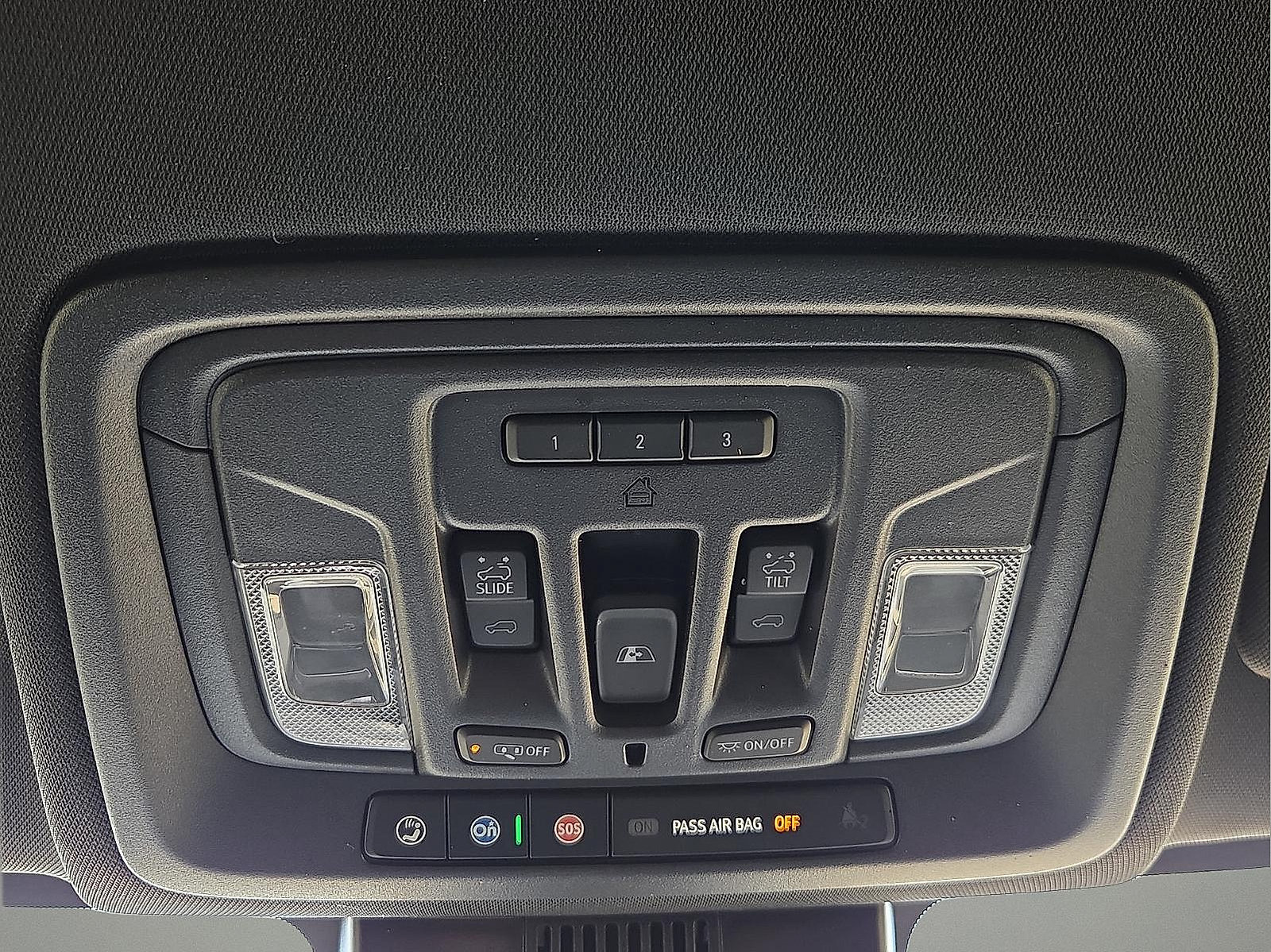 Used 2024 Chevrolet Silverado 1500 High Country w/ High Country Premium Package AWD/4WD image 22