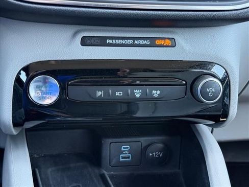 Used 2023 Ford Escape Platinum AWD/4WD image 17