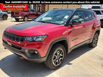 Used 2025 Jeep Compass Trailhawk