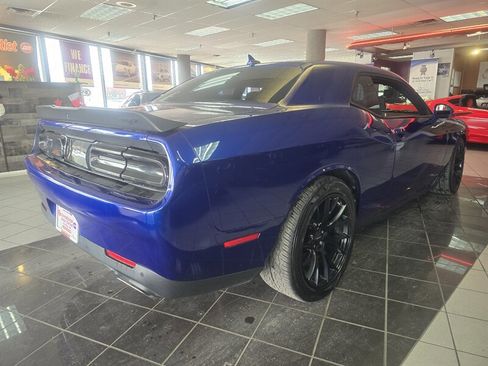 Used 2018 Dodge Challenger R/T Scat Pack w/ Dynamics Package image 4