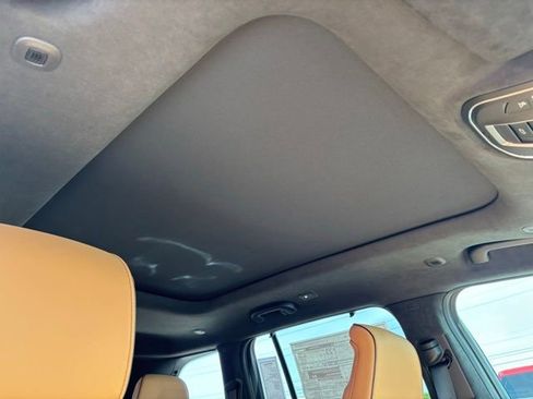 New 2026 Jeep Grand Cherokee Summit AWD/4WD image 8