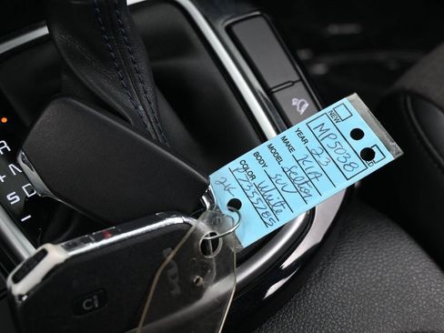 Used 2023 Kia Seltos S FWD image 25