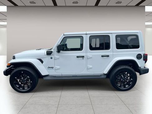 Certified 2025 Jeep Wrangler Unlimited Sahara AWD/4WD image 7