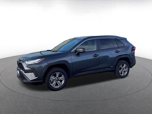 Used 2025 Toyota RAV4 LE image 4