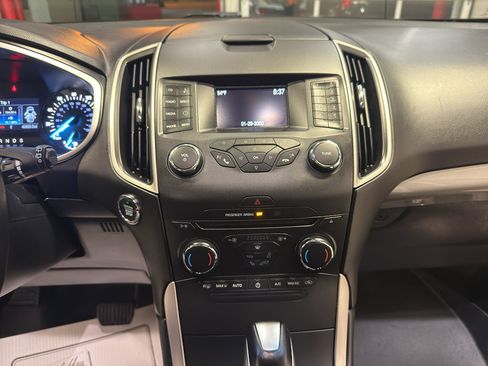 Used 2016 Ford Edge SEL image 17