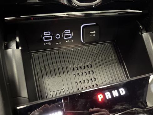 New 2026 Jeep Grand Cherokee L Limited w/ Luxury Tech Group II image 24