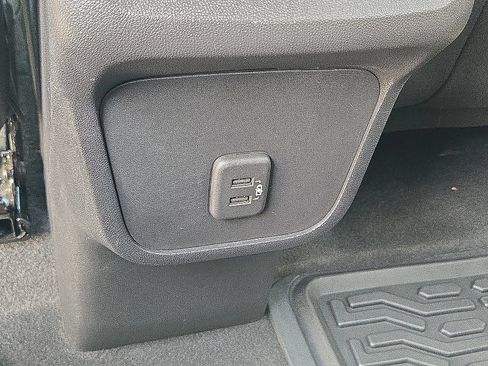 Used 2021 Chevrolet Equinox LS w/ LS Convenience Package FWD image 15
