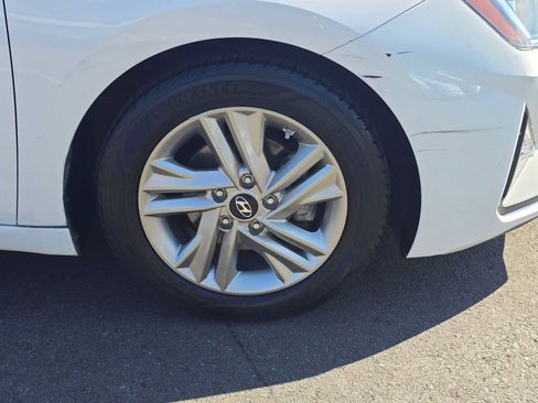 Used 2019 Hyundai Elantra SEL FWD image 9