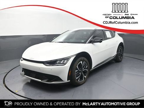 Used 2023 Kia EV6 Wind w/ Wind Technology Package AWD/4WD image 1