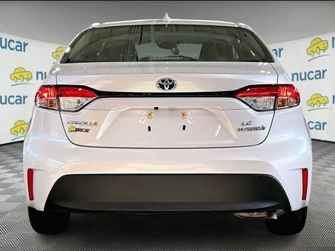 Used 2024 Toyota Corolla LE image 5