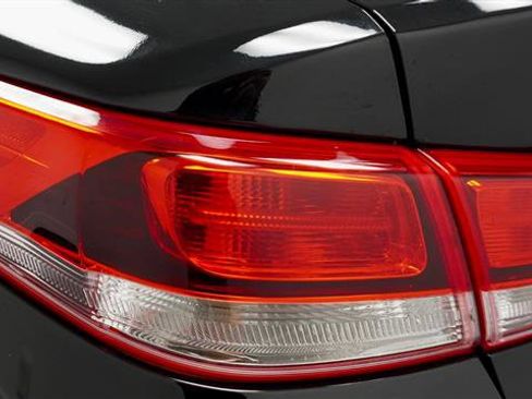 Used 2020 Kia Optima LX image 35