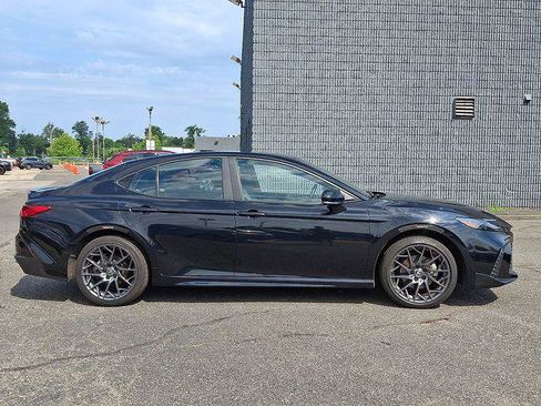 Certified 2025 Toyota Camry SE w/ Convenience Package AWD/4WD image 7