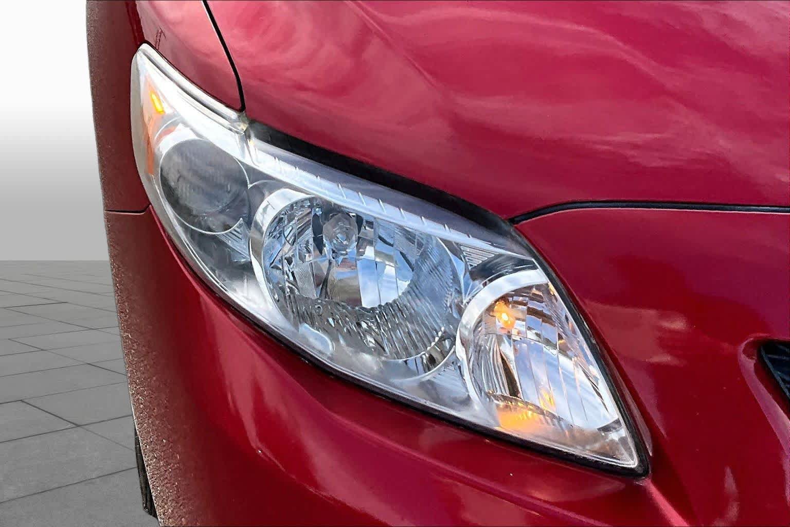 Used 2010 Toyota Corolla LE w/ All Weather Guard Pkg FWD image 27