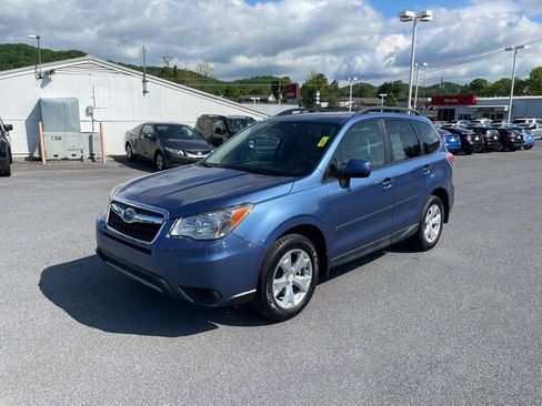 Used 2015 Subaru Forester 2.5i Premium w/ All-Weather Package image 12
