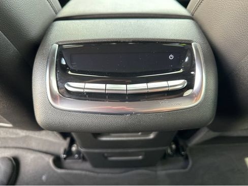 Certified 2024 Cadillac XT6 Luxury AWD/4WD image 8