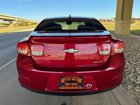 Used 2013 Chevrolet Malibu LT FWD image 4