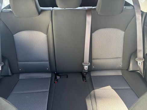 Used 2025 Kia Soul LX w/ LX Technology Package FWD image 36