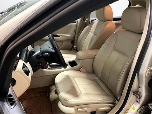 Used 2010 Chevrolet Impala LT w/ Luxury Edition Package image 19