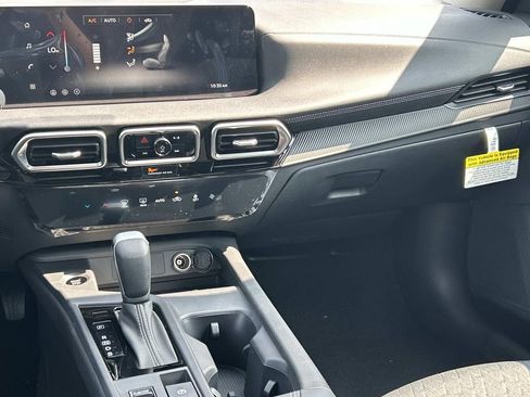 New 2026 Nissan Sentra SV w/ Floor Mat Package FWD image 22