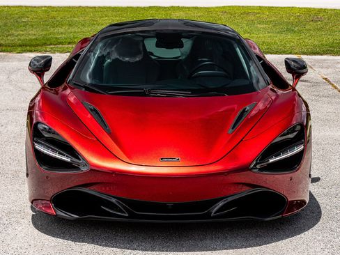 Used 2018 McLaren 720S Luxury RWD image 23