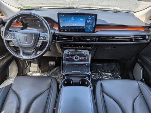 Used 2023 Lincoln Nautilus Reserve w/ Equipment Group 202A AWD/4WD image 18