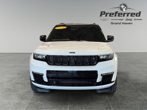 Used 2024 Jeep Grand Cherokee L Summit AWD/4WD image 13