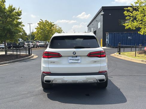Used 2019 BMW X5 xDrive40i w/ Premium Package AWD/4WD image 16