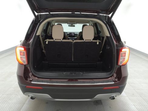 Used 2022 Ford Explorer Limited w/ Equipment Group 301A image 29