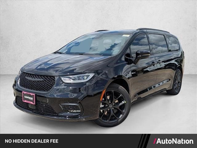 New 2026 Chrysler Pacifica Select w/ S Appearance Package FWD image 1