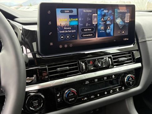 New 2026 Nissan Pathfinder Platinum image 12