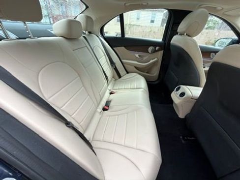 Used 2021 Mercedes-Benz C 300 4MATIC Sedan image 28