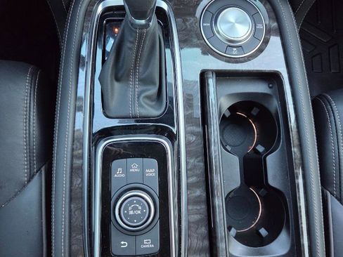 Used 2023 Nissan Armada Platinum w/ Captain's Chairs Package image 17