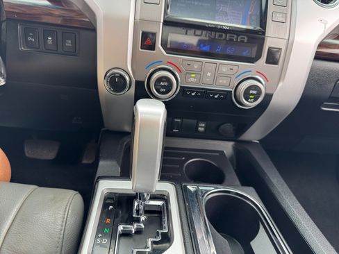 Used 2015 Toyota Tundra Limited w/ Limited Premium Package AWD/4WD image 20