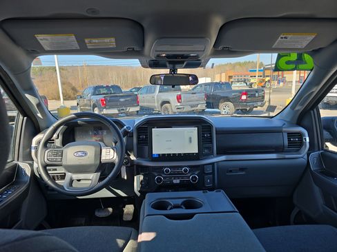 Used 2025 Ford F150 XLT w/ Equipment Group 301A Standard image 15