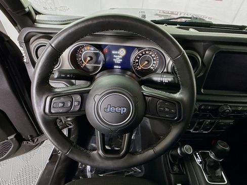 Used 2022 Jeep Gladiator Sport image 21