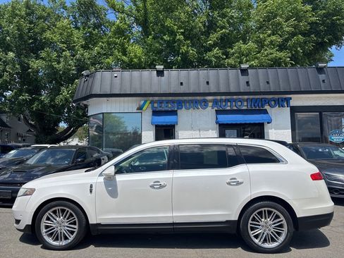 Used 2013 Lincoln MKT AWD image 6