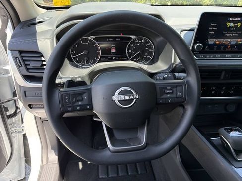 Certified 2025 Nissan Rogue S AWD/4WD image 25