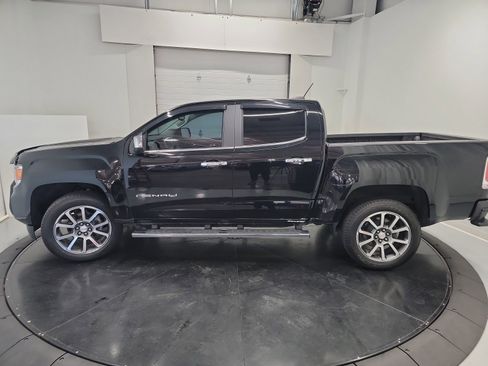 Used 2021 GMC Canyon Denali image 4