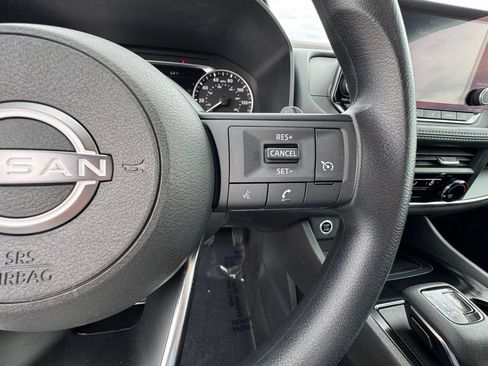 Used 2023 Nissan Rogue S AWD/4WD image 23