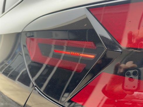 New 2026 BMW X5 xDrive50e w/ M Sport Package image 6