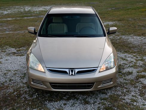 Used 2006 Honda Accord LX image 19