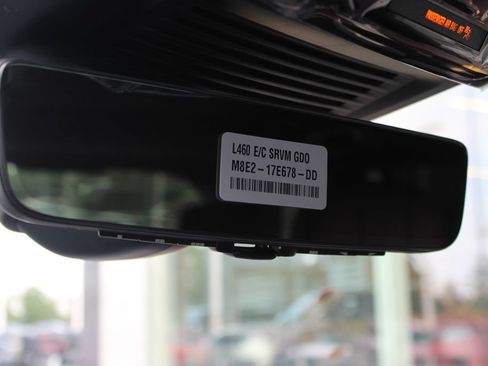 New 2026 Land Rover Range Rover SE AWD/4WD image 17