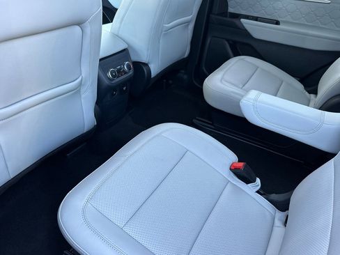 Used 2025 Ford Explorer Platinum w/ Ultimate Package RWD image 8