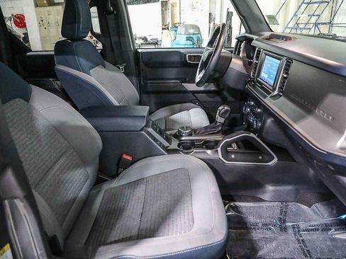 Used 2022 Ford Bronco Outer Banks image 16