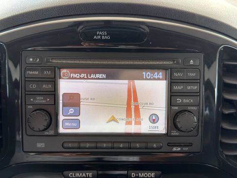 Used 2014 Nissan Juke SL FWD image 34