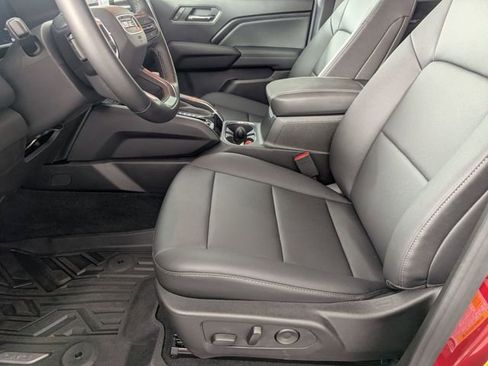 Used 2025 GMC Canyon Elevation w/ Convenience Package AWD/4WD image 12